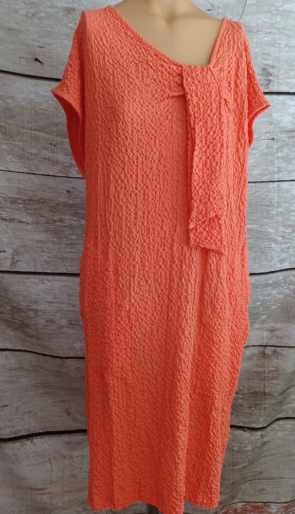 PRICE DROP!! New LBISSE dress